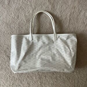 GOYARD white bag